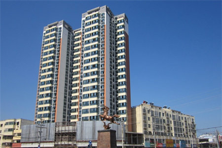 银都天寓3室2厅1卫121.48m273万